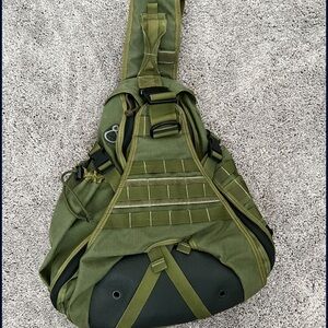 Maxpedition Moonsoon Gearslinger sling bag